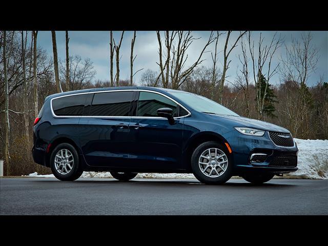 new 2025 Chrysler Pacifica car, priced at $39,990