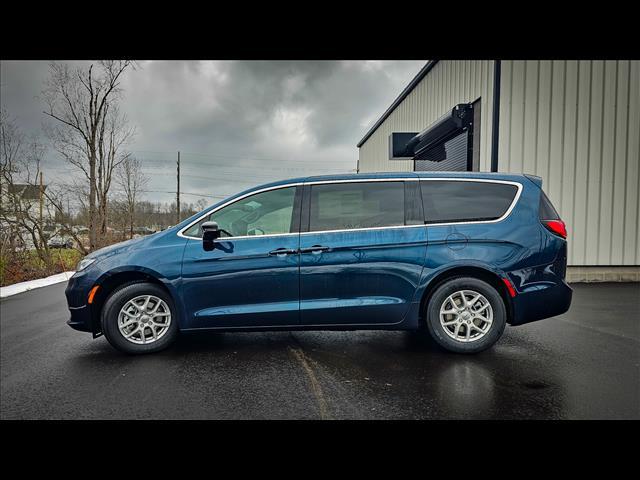 new 2025 Chrysler Pacifica car, priced at $39,990