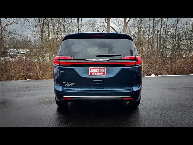 new 2025 Chrysler Pacifica car, priced at $39,990