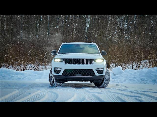 new 2025 Jeep Grand Cherokee car, priced at $50,384