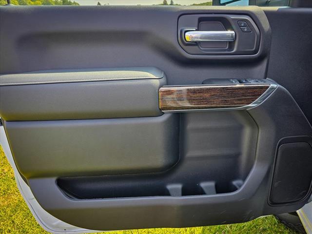 new 2025 GMC Sierra 2500 car, priced at $55,115