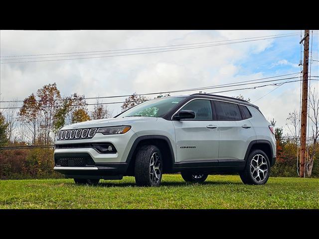 new 2024 Jeep Compass car, priced at $30,545