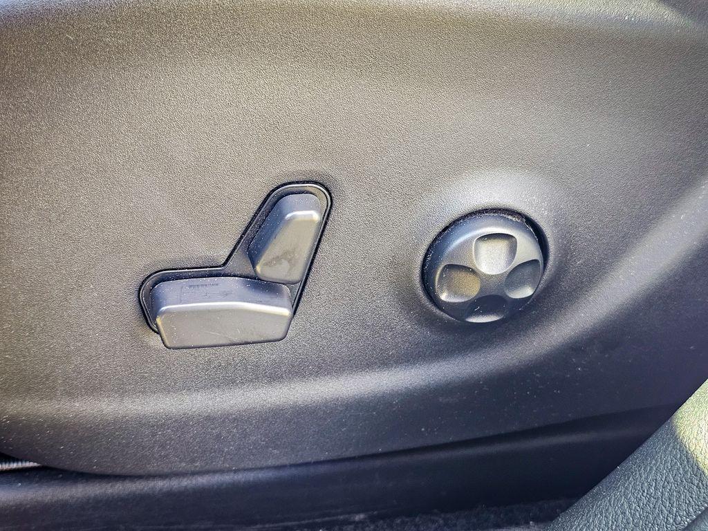 used 2021 Jeep Cherokee car, priced at $21,900