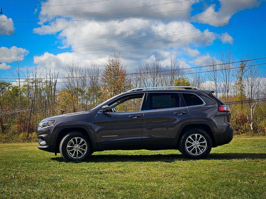 used 2021 Jeep Cherokee car, priced at $21,900