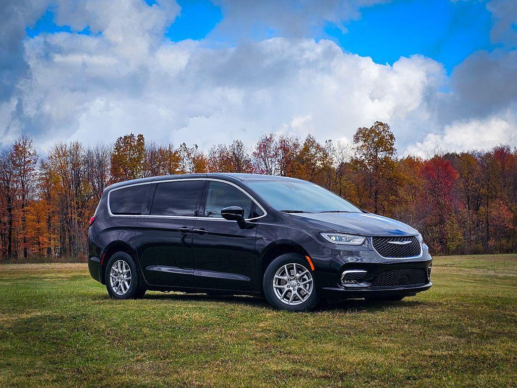 new 2026 Chrysler Pacifica car, priced at $43,615