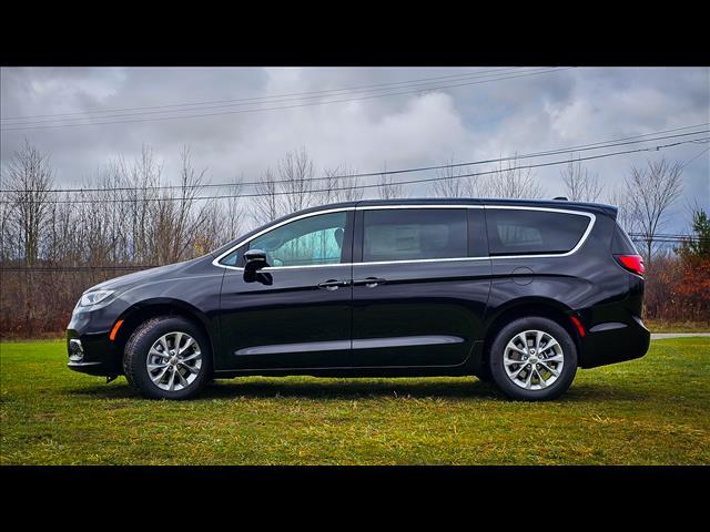 new 2025 Chrysler Pacifica car, priced at $46,995