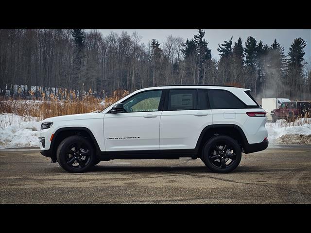 new 2025 Jeep Grand Cherokee car, priced at $46,746