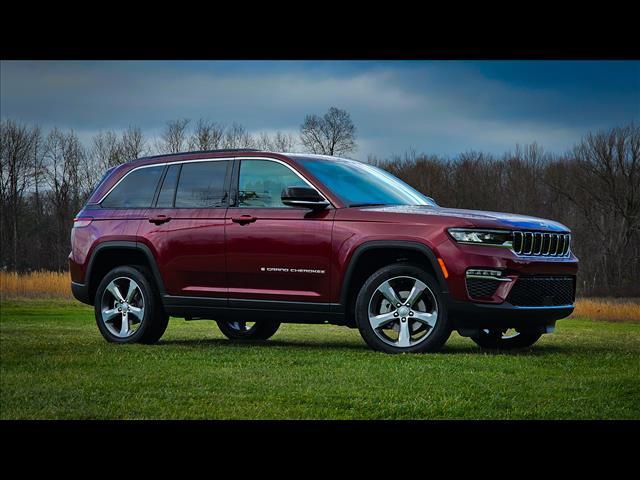 new 2025 Jeep Grand Cherokee car, priced at $48,455