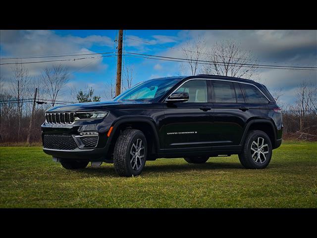 new 2025 Jeep Grand Cherokee car, priced at $45,830