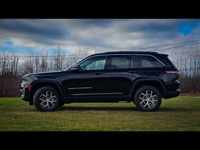 new 2025 Jeep Grand Cherokee car, priced at $45,830