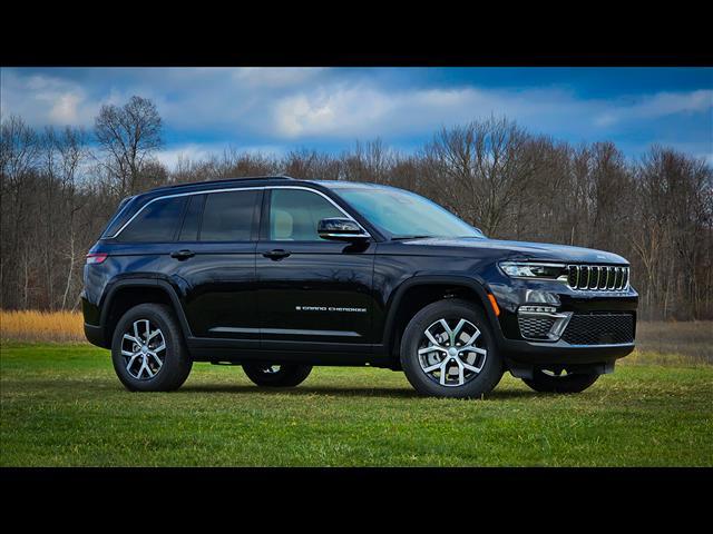 new 2025 Jeep Grand Cherokee car, priced at $45,830