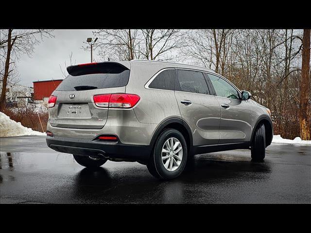 used 2018 Kia Sorento car, priced at $14,900