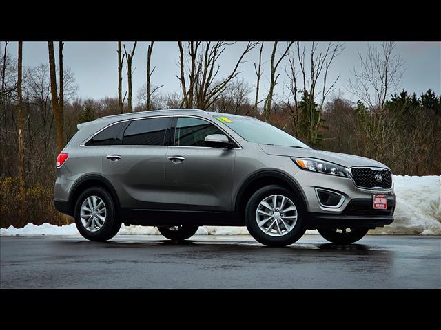 used 2018 Kia Sorento car, priced at $14,900