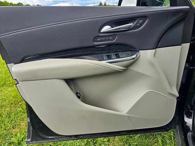 used 2022 Cadillac XT4 car, priced at $30,450