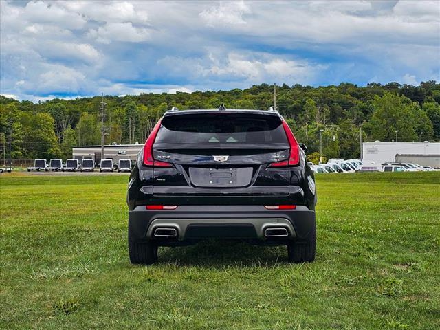 used 2022 Cadillac XT4 car, priced at $30,450
