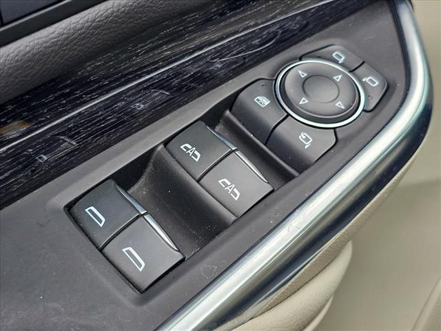 used 2022 Cadillac XT4 car, priced at $30,450