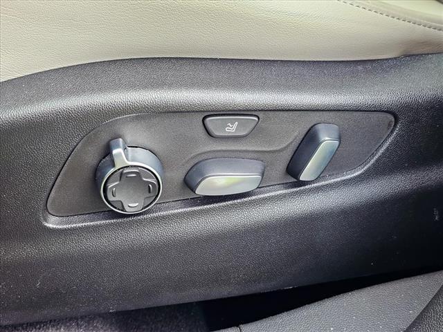 used 2022 Cadillac XT4 car, priced at $30,450