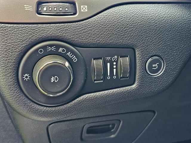 used 2021 Jeep Cherokee car, priced at $25,450