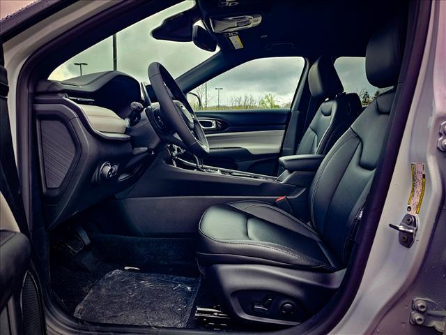 new 2025 Jeep Compass car, priced at $31,158