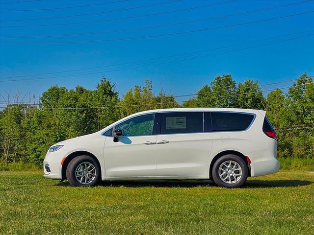 new 2026 Chrysler Pacifica car, priced at $39,486