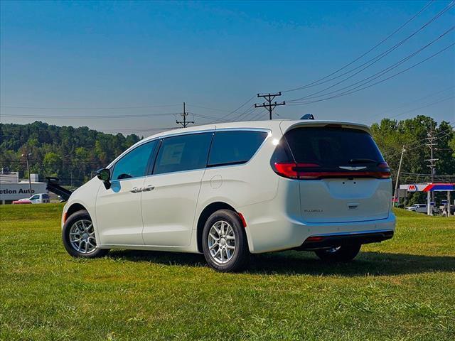 new 2026 Chrysler Pacifica car, priced at $39,486
