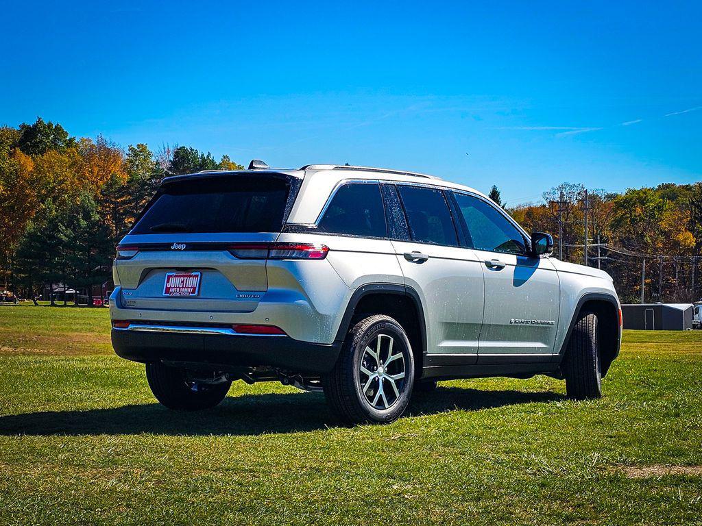 new 2025 Jeep Grand Cherokee car, priced at $47,760