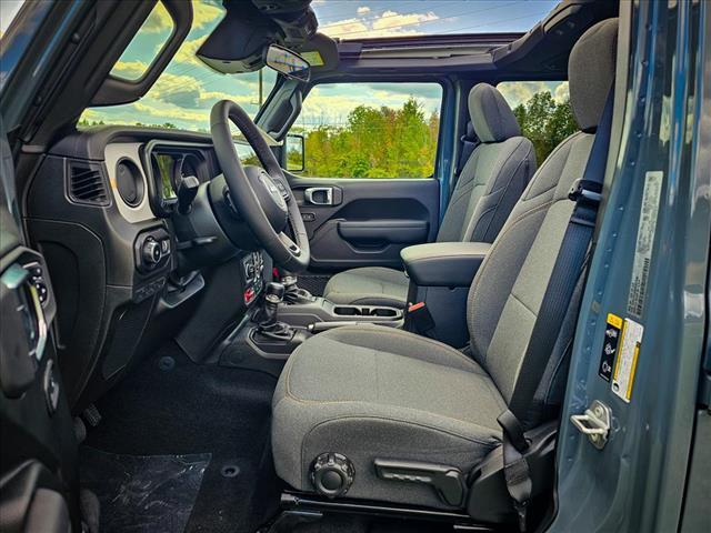 new 2025 Jeep Wrangler car, priced at $47,208