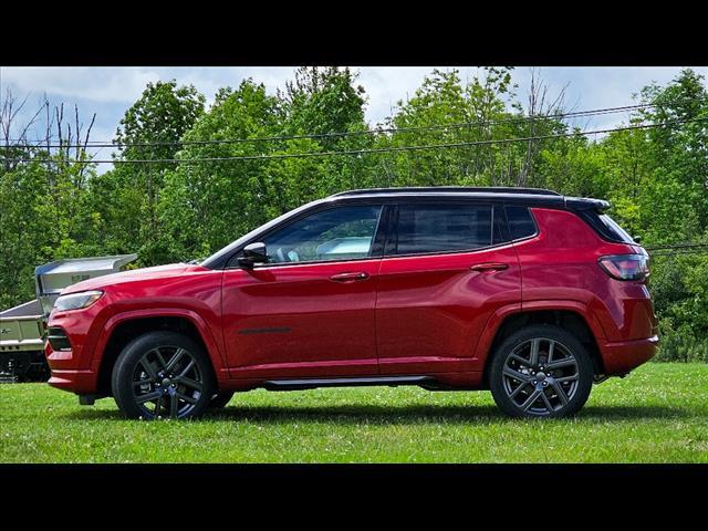 new 2024 Jeep Compass car, priced at $33,090