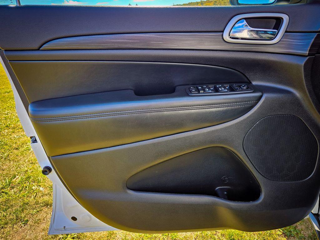 used 2019 Jeep Grand Cherokee car, priced at $20,900