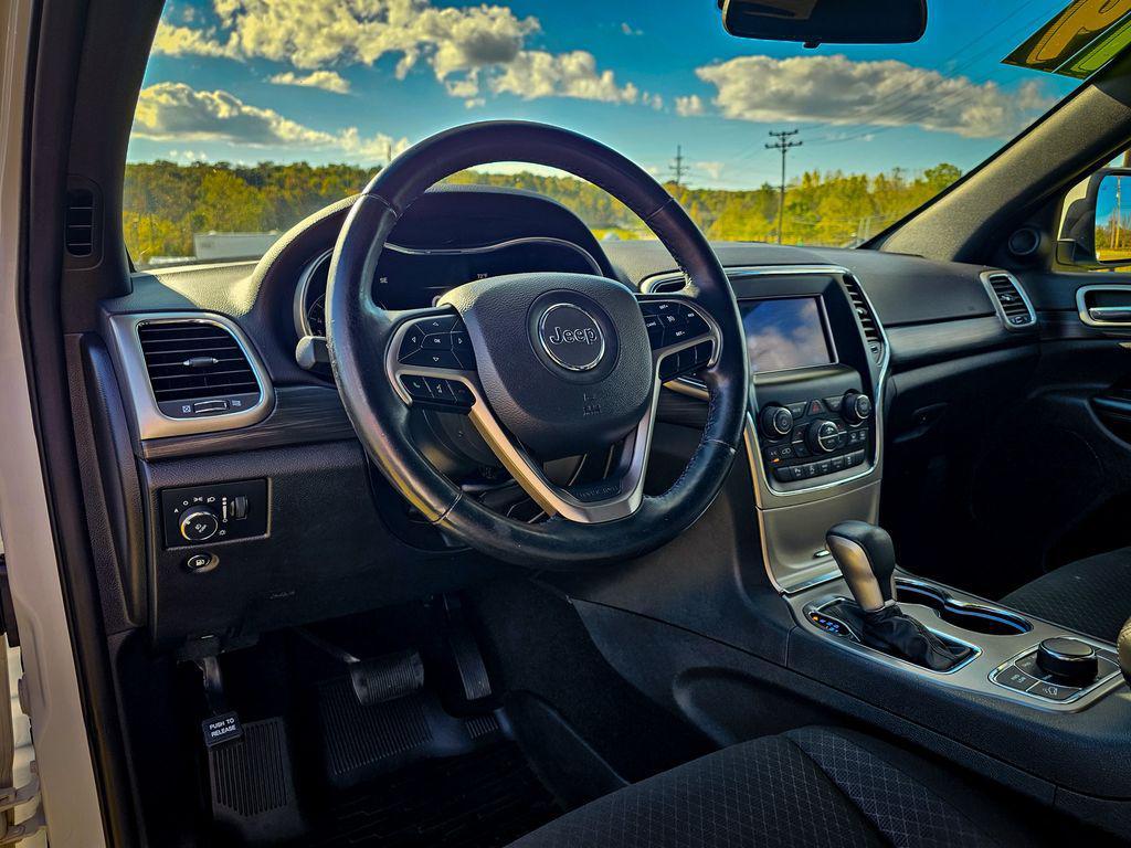 used 2019 Jeep Grand Cherokee car, priced at $20,900