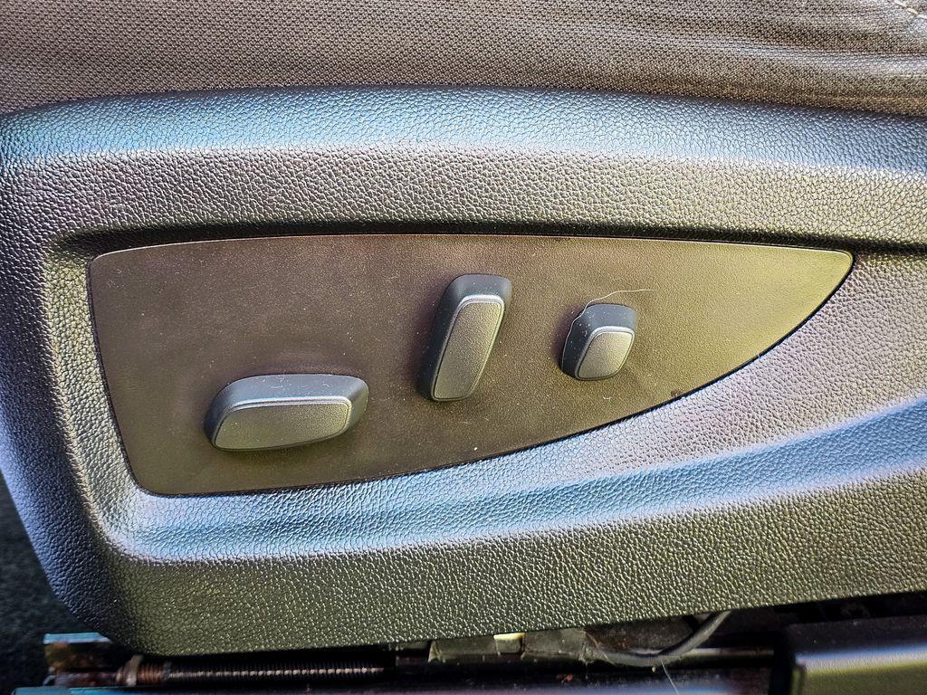 used 2015 Chevrolet Silverado 1500 car, priced at $17,900