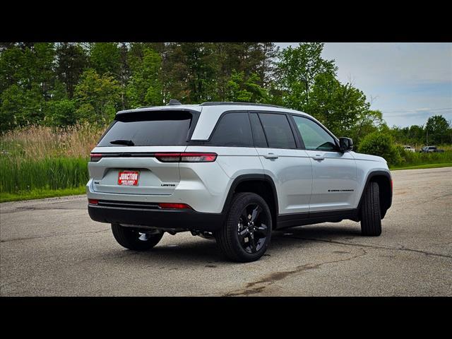 new 2025 Jeep Grand Cherokee car, priced at $47,461