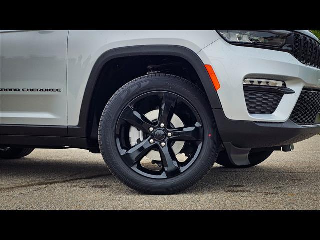 new 2025 Jeep Grand Cherokee car, priced at $47,461