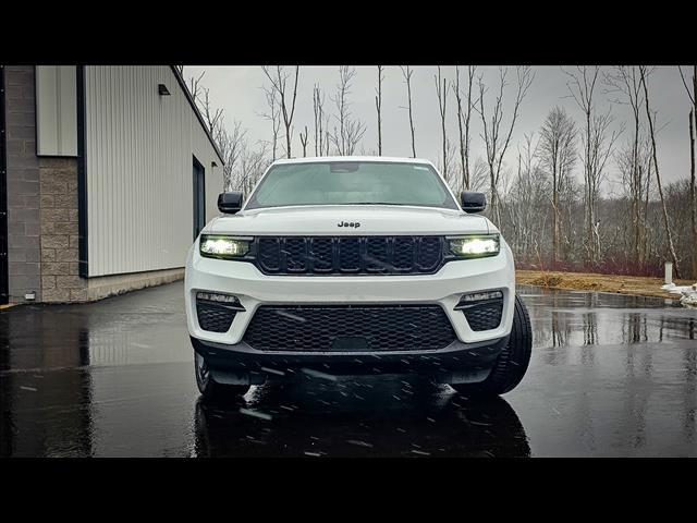 new 2025 Jeep Grand Cherokee car, priced at $50,730