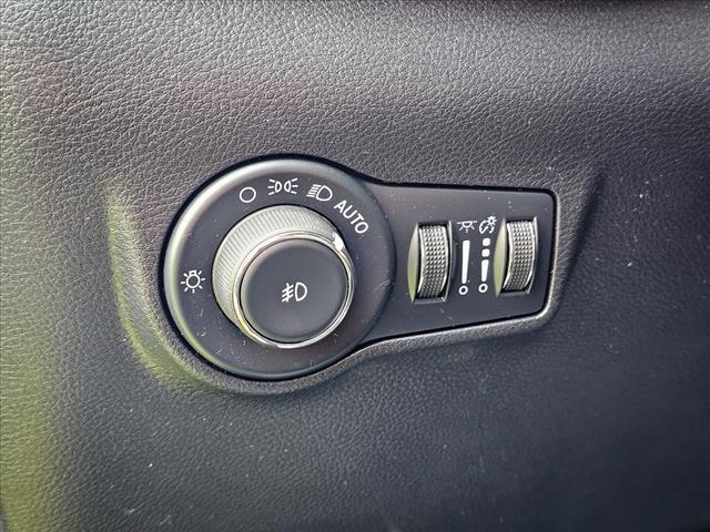 used 2022 Jeep Compass car, priced at $22,900