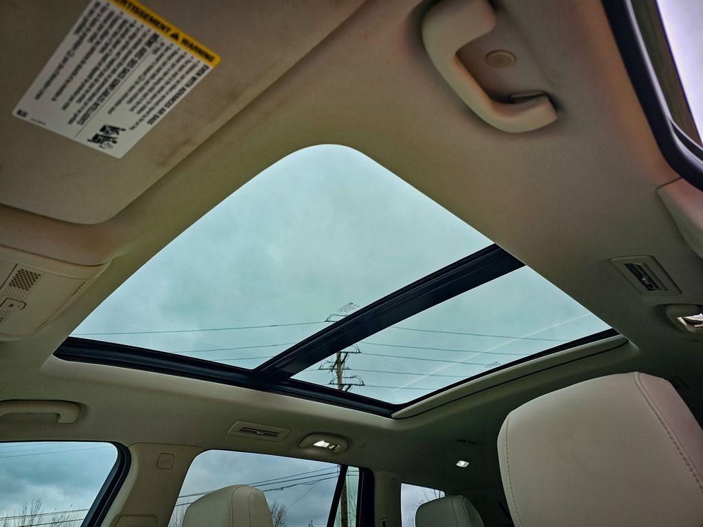 used 2021 Cadillac XT6 car, priced at $28,900