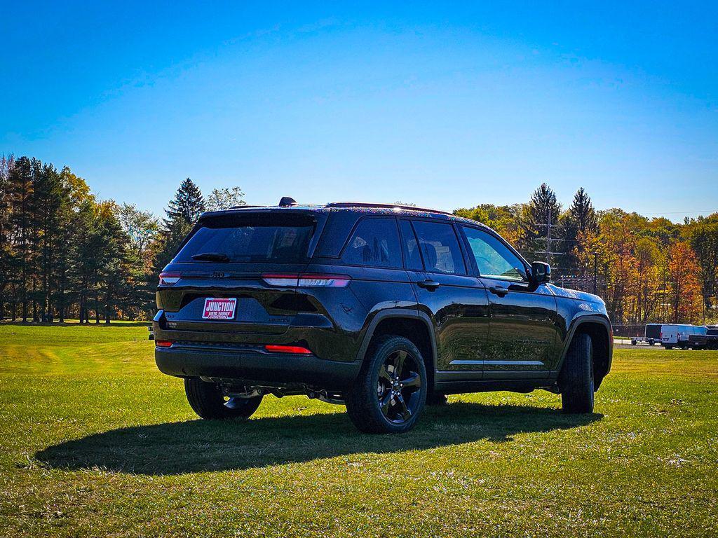 new 2025 Jeep Grand Cherokee car, priced at $50,485