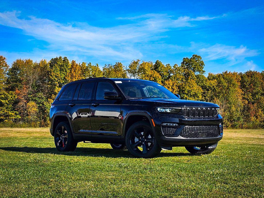 new 2025 Jeep Grand Cherokee car, priced at $50,485