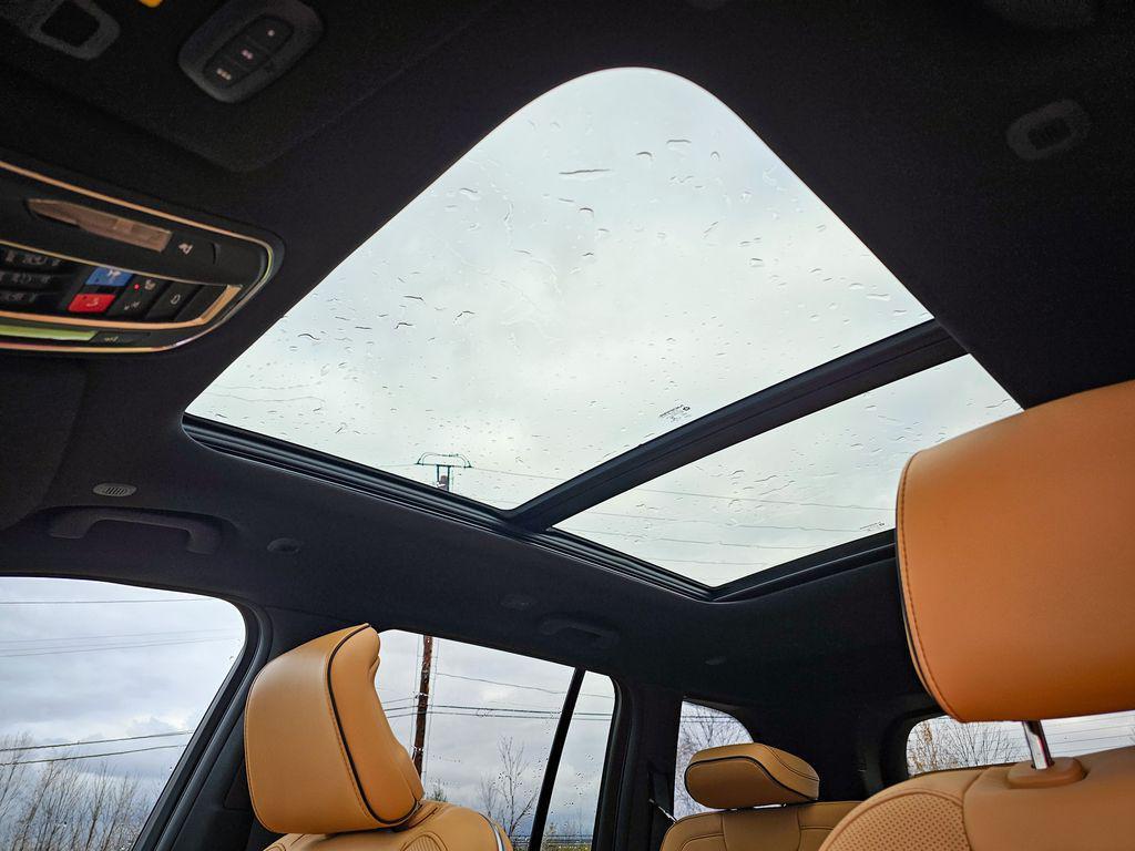 new 2025 Jeep Grand Cherokee car, priced at $59,773