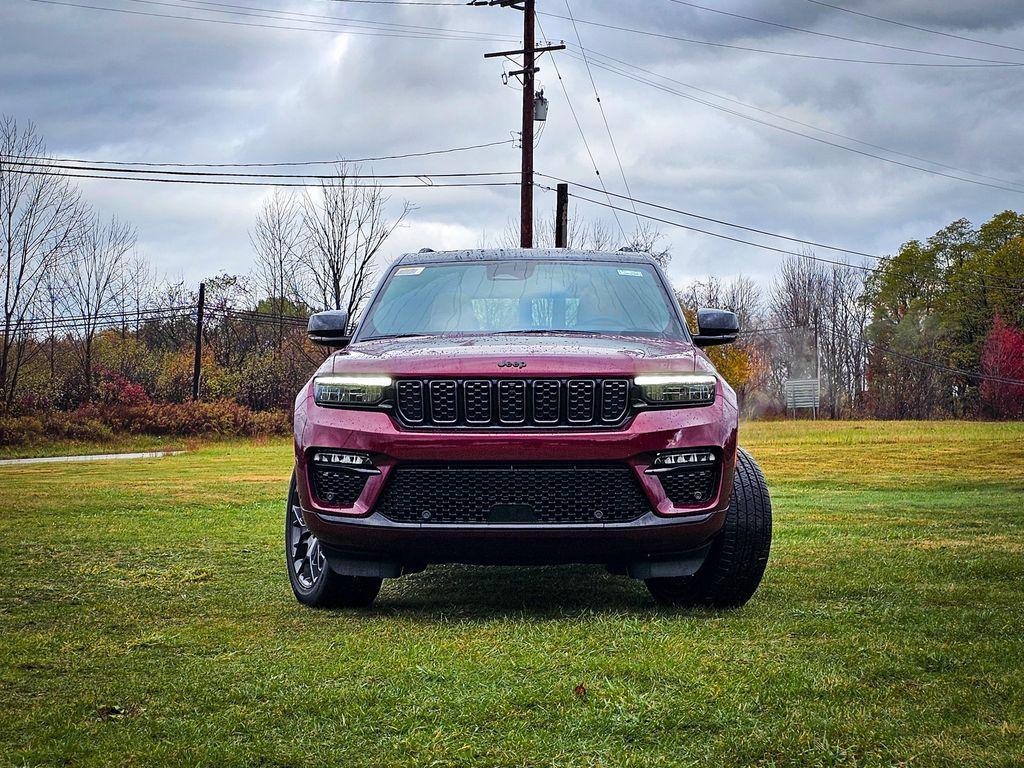 new 2025 Jeep Grand Cherokee car, priced at $59,773