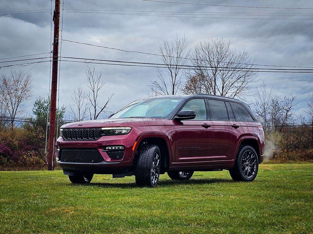new 2025 Jeep Grand Cherokee car, priced at $59,773