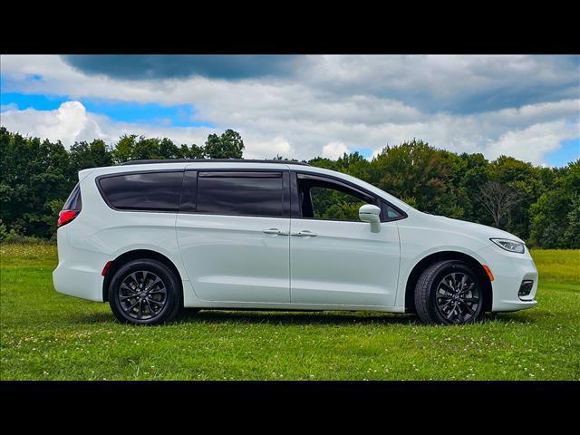 used 2021 Chrysler Pacifica car, priced at $26,900