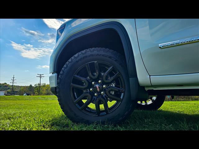 new 2025 GMC Sierra 1500 car, priced at $53,795