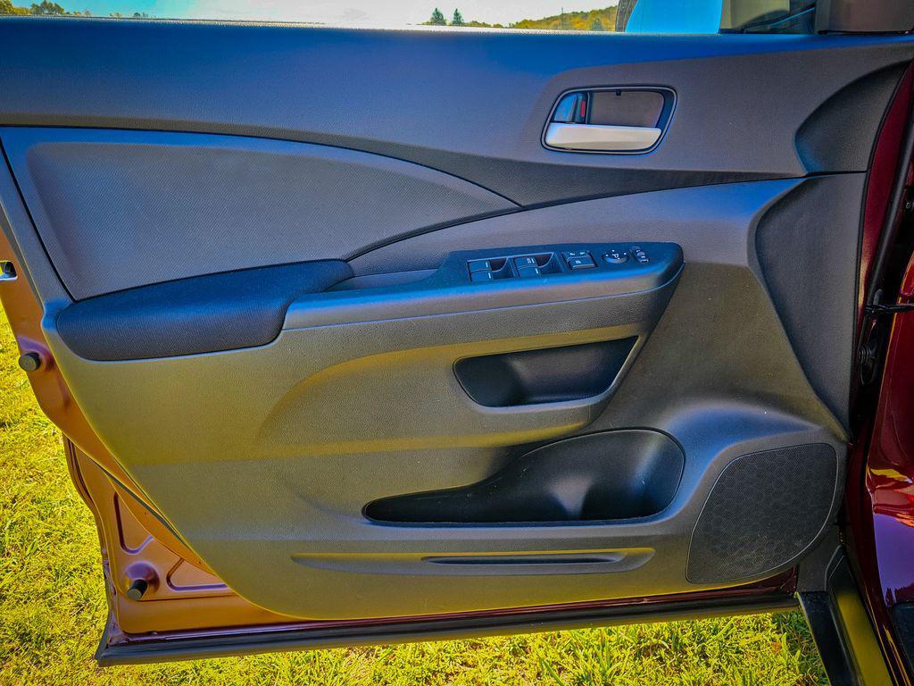 used 2016 Honda CR-V car, priced at $15,900