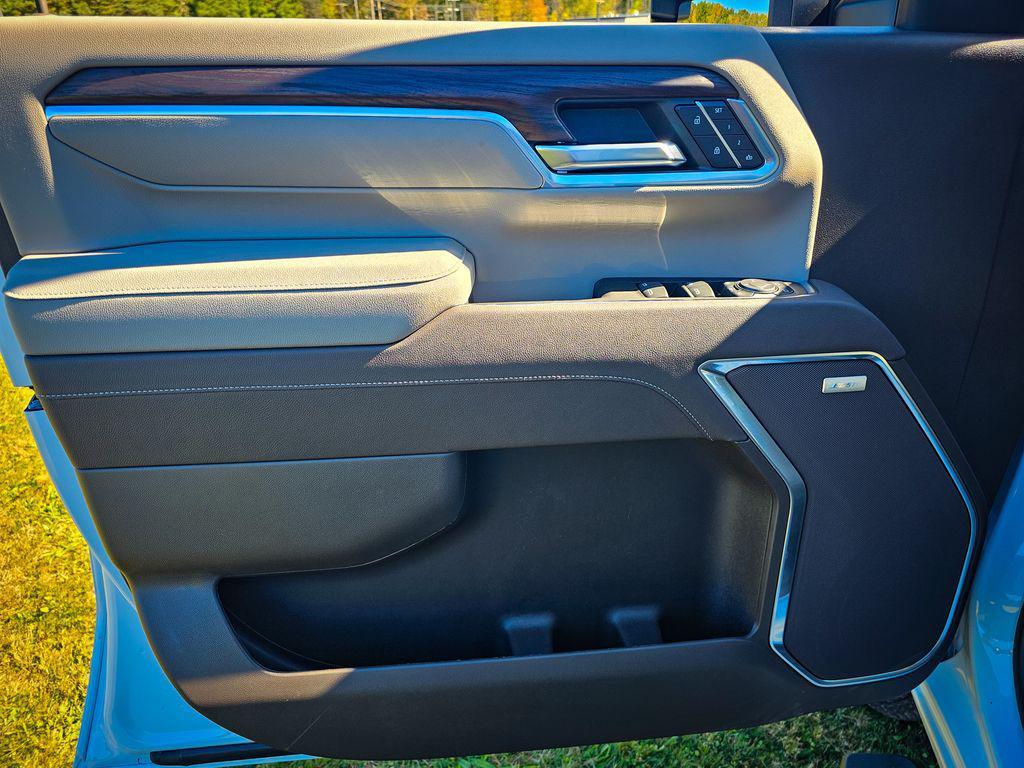 new 2026 GMC Sierra 2500 car, priced at $76,165