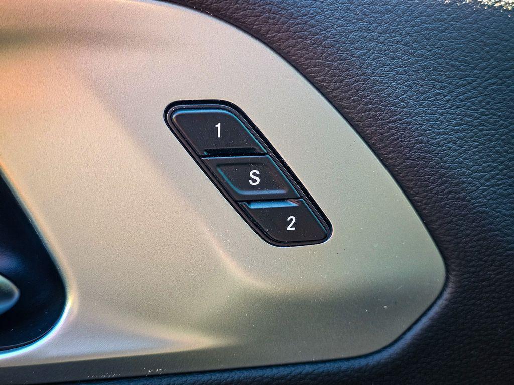 new 2026 Chrysler Pacifica car, priced at $52,572