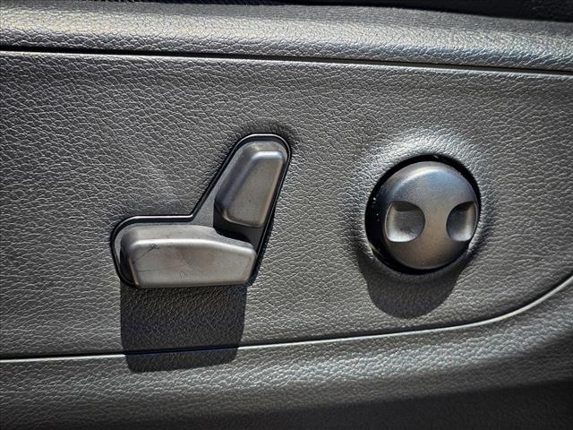 new 2025 Ram 1500 car, priced at $66,042