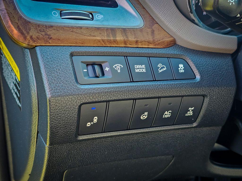 used 2017 Hyundai Santa Fe car, priced at $14,900