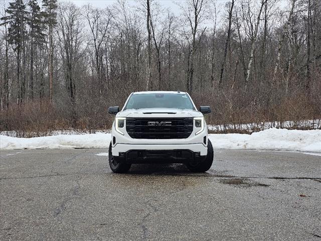 new 2025 GMC Sierra 1500 car, priced at $52,100