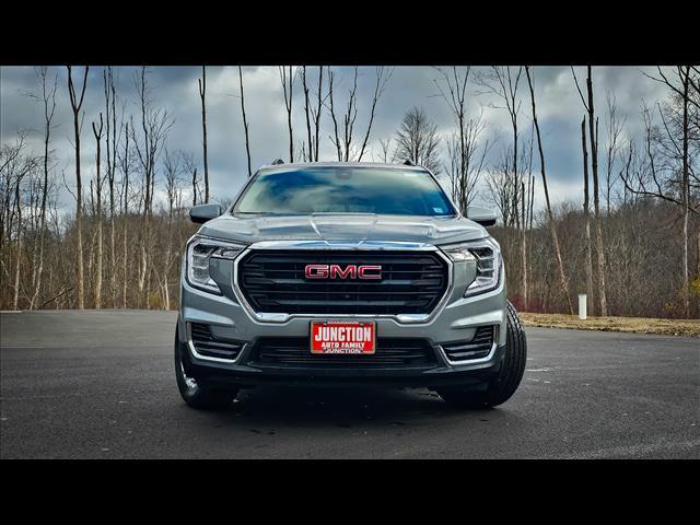 new 2024 GMC Terrain car, priced at $29,415